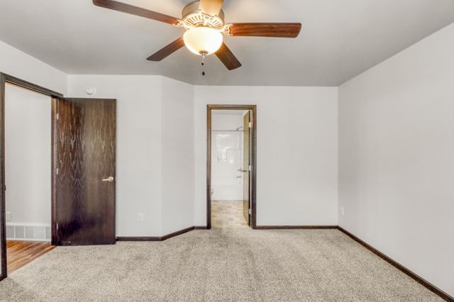 7394 21st Street S, Fargo, ND 58104