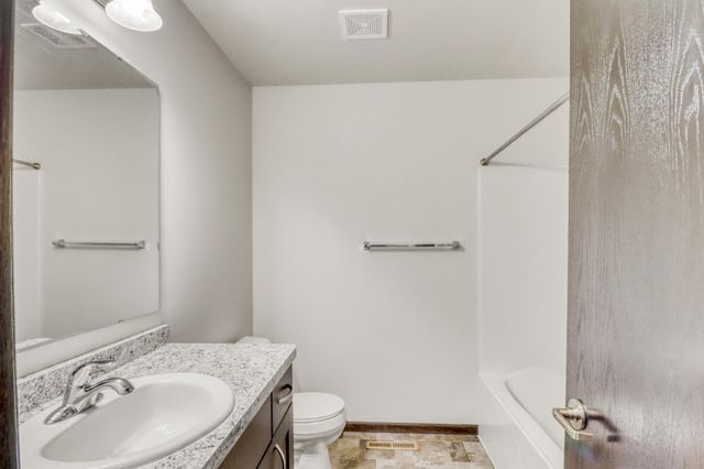 7394 21st Street S, Fargo, ND 58104