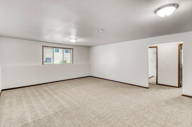 7394 21st Street S, Fargo, ND 58104