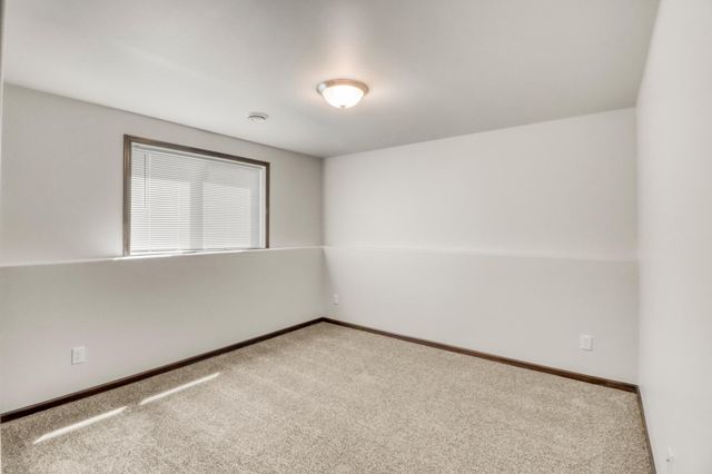 7394 21st Street S, Fargo, ND 58104