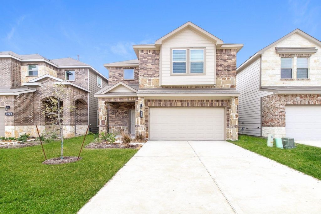 7927 Fijian Cypress Drive, Cypress, TX 77433