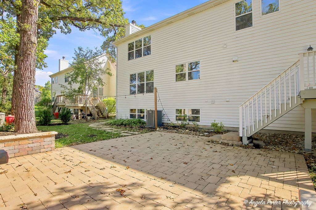606 Barberry Trail, Fox River Grove, IL 60021 — photo 4