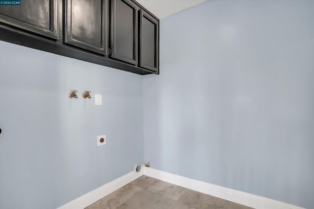 2833 Bellflower Dr, Antioch, CA 94531