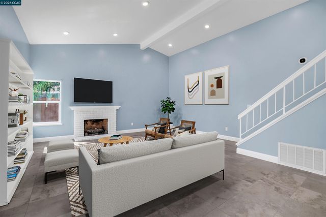 2833 Bellflower Dr, Antioch, CA 94531