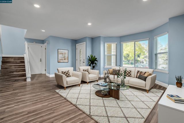 2833 Bellflower Dr, Antioch, CA 94531