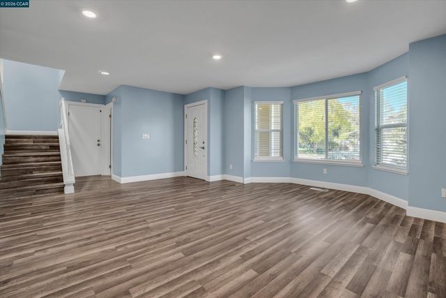 2833 Bellflower Dr, Antioch, CA 94531