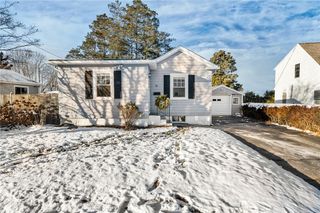 51 Smythe Street, Middletown, RI 02842