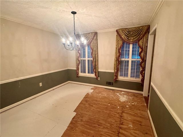 195 Brandenburgh Circle, Roswell, GA 30075