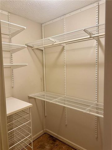 195 Brandenburgh Circle, Roswell, GA 30075