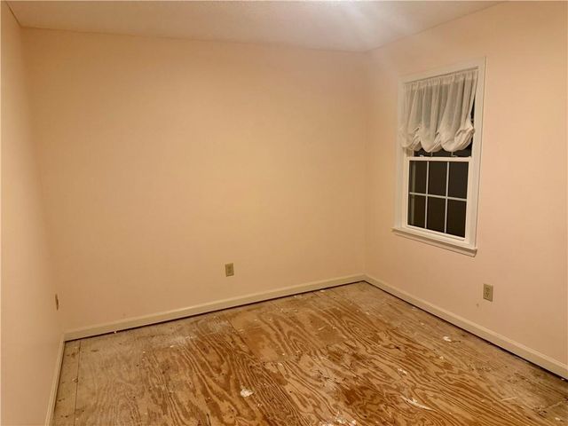 195 Brandenburgh Circle, Roswell, GA 30075