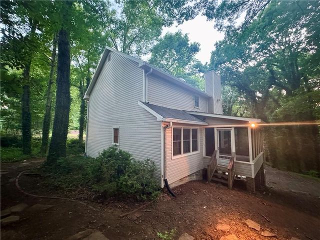 195 Brandenburgh Circle, Roswell, GA 30075