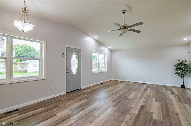 613 21st Street, Vienna, WV 26105