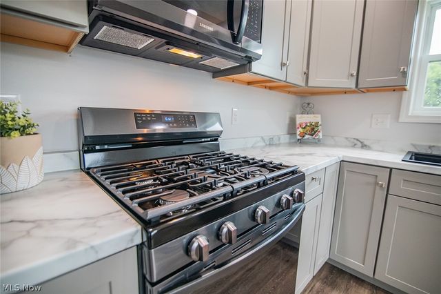 613 21st Street, Vienna, WV 26105