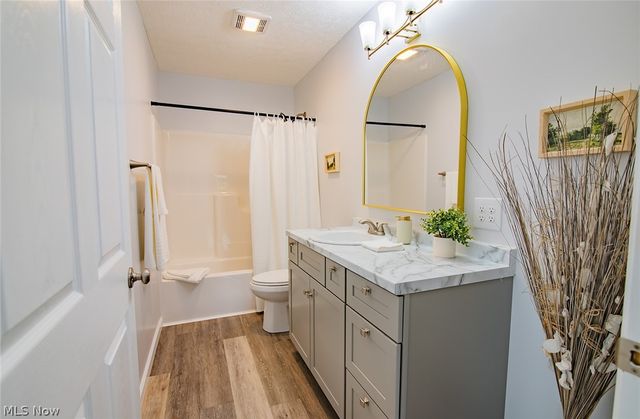 613 21st Street, Vienna, WV 26105
