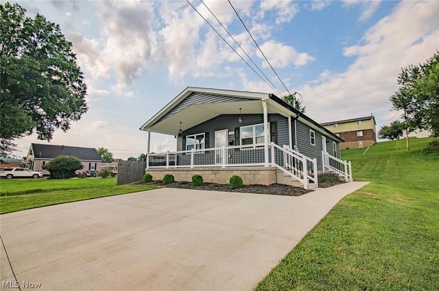 613 21st Street, Vienna, WV 26105