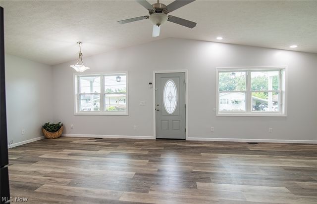 613 21st Street, Vienna, WV 26105