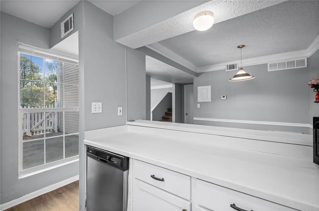 549 Summit Lane SW, Marietta, GA 30008