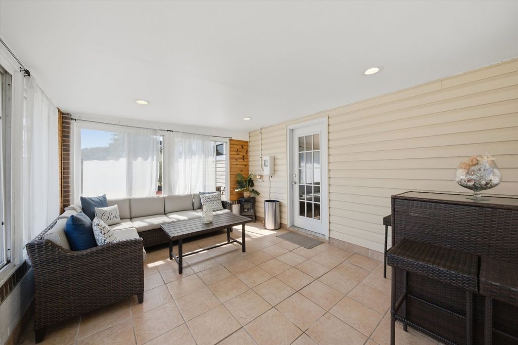 6743 106th Place, Chicago Ridge, IL 60415 — photo 3