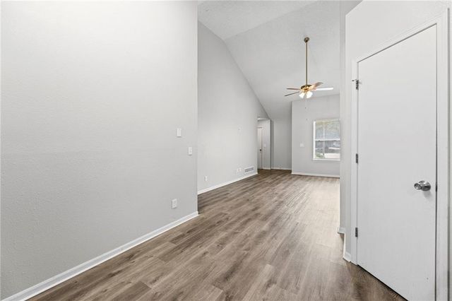 1012 NE Queens Court, Lee's Summit, MO 64064