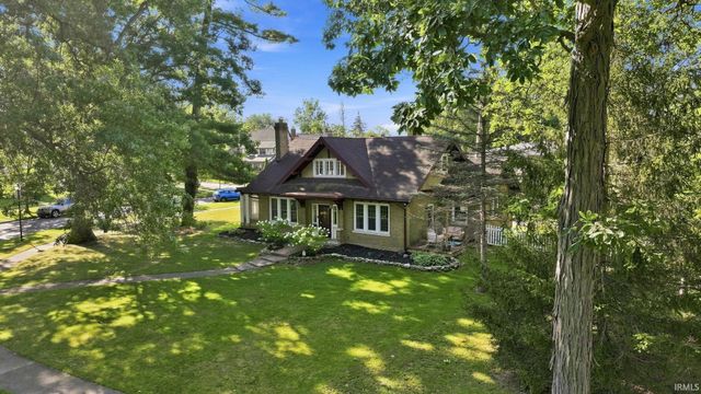 4230 Indiana Avenue, Fort Wayne, IN 46807