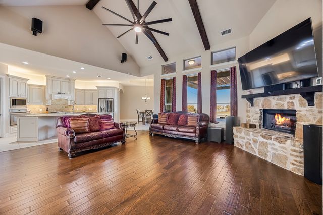 721 Kensington Drive, Mclendon Chisholm, TX 75032