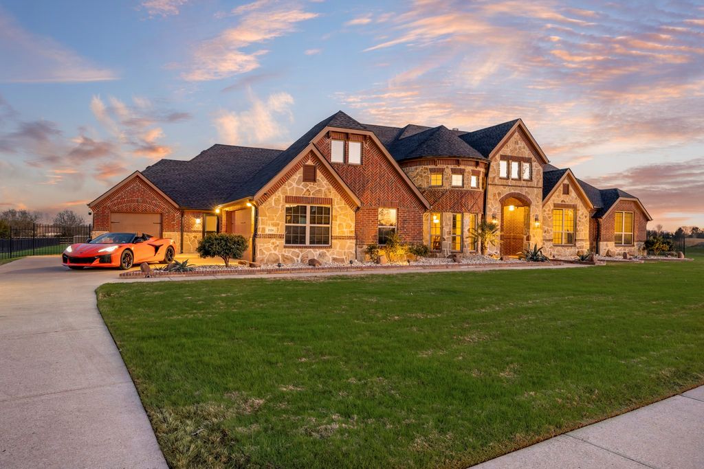 721 Kensington Drive, Mclendon Chisholm, TX 75032