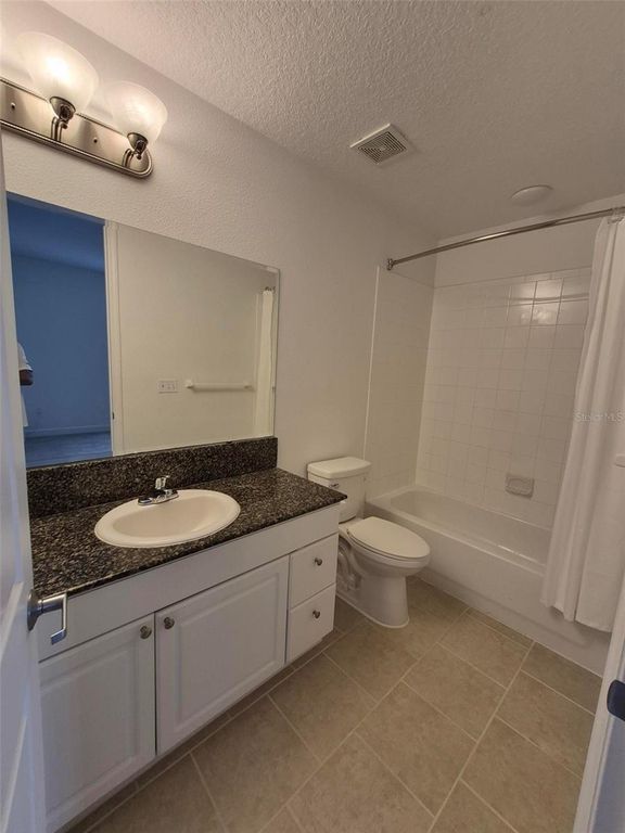 Image 8 of property listing at 2080 HERITAGE KEY BOULEVARD, Kissimmee, FL 34744