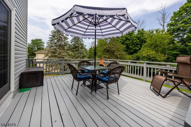 31 Stratfordshire Dr, Vernon Twp., NJ 07461