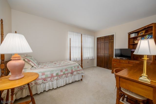 31 Stratfordshire Dr, Vernon Twp., NJ 07461