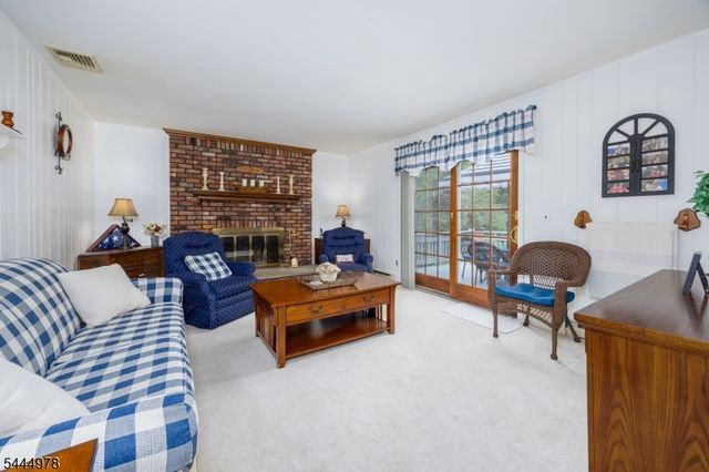 31 Stratfordshire Dr, Vernon Twp., NJ 07461