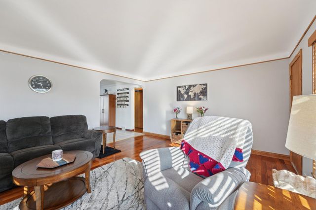 8408 Wentworth Avenue S, Bloomington, MN 55420