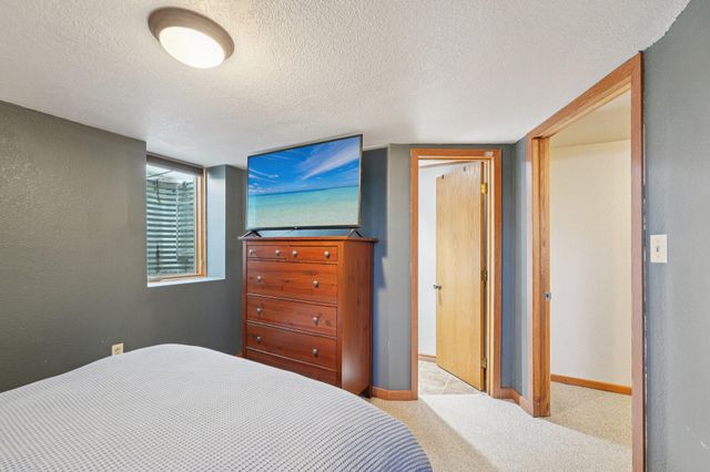 8408 Wentworth Avenue S, Bloomington, MN 55420