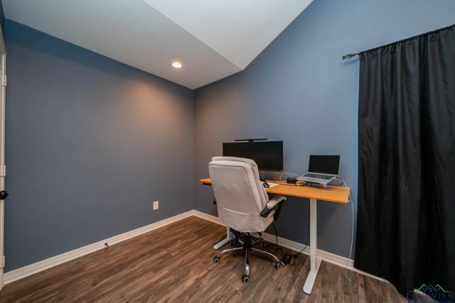 121 Cedar St, Gilmer, TX 75645