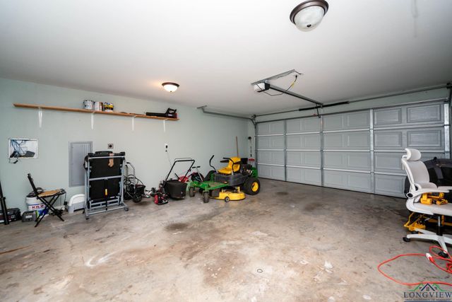 121 Cedar St, Gilmer, TX 75645