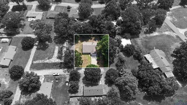 121 Cedar St, Gilmer, TX 75645