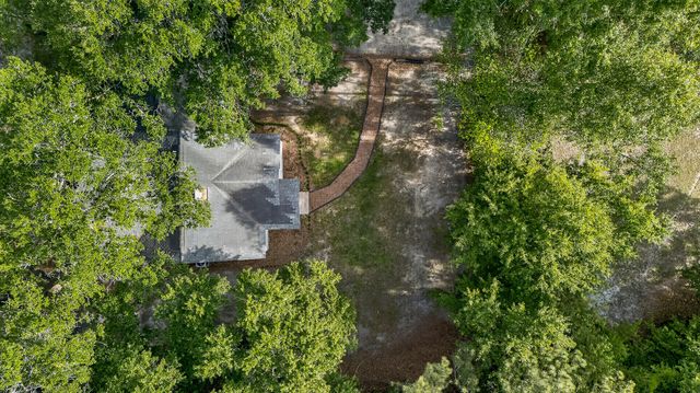 516 Dodge Lane, Pinopolis, SC 29469