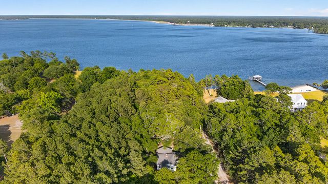 516 Dodge Lane, Pinopolis, SC 29469