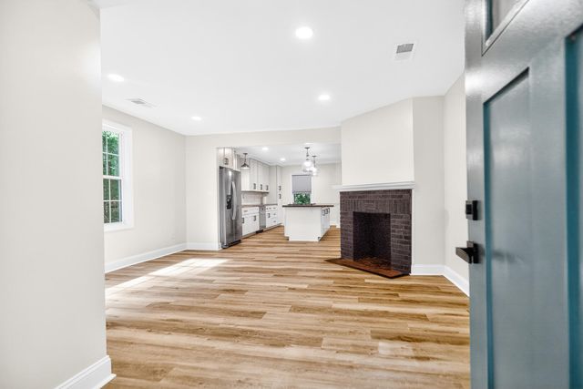 516 Dodge Lane, Pinopolis, SC 29469