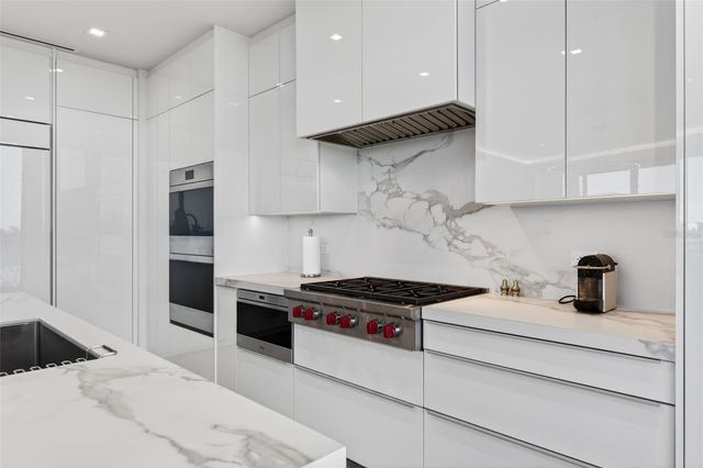 1591 GULF OF MEXICO DRIVE 412, Longboat Key, FL 34228