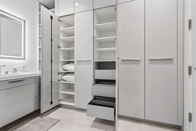 1591 GULF OF MEXICO DRIVE 412, Longboat Key, FL 34228