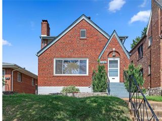 3621 Watson Road, St Louis, MO 63109