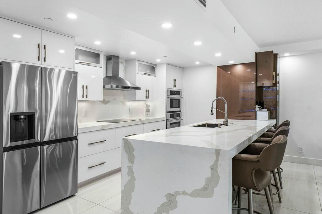 Image 2 of property listing at 4750 S Ocean Boulevard 110, Highland Beach, FL 33487