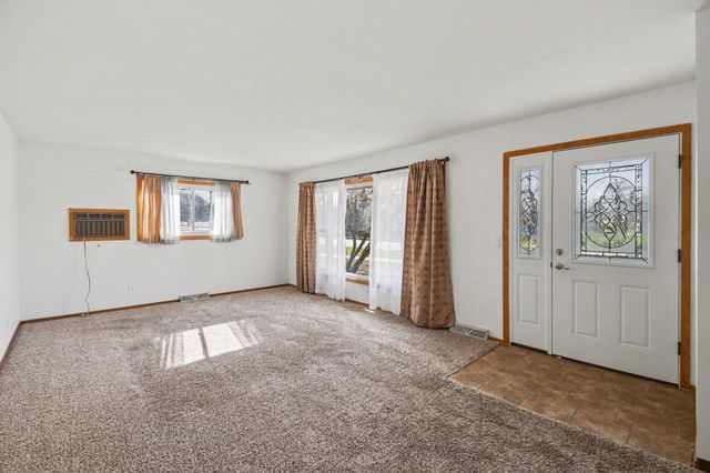 1181 68th Street SE, Grand Rapids, MI 49508