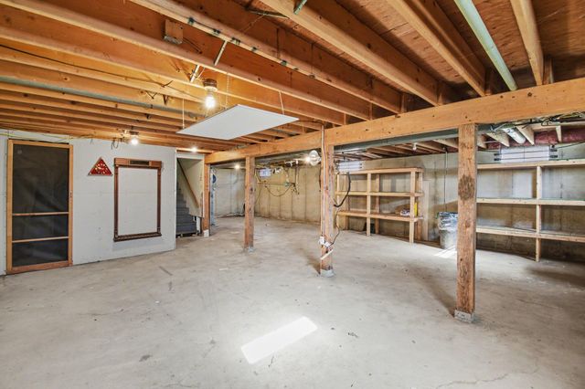 1181 68th Street SE, Grand Rapids, MI 49508