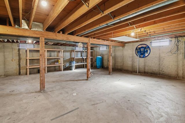 1181 68th Street SE, Grand Rapids, MI 49508