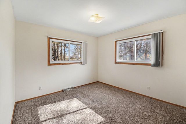 1181 68th Street SE, Grand Rapids, MI 49508