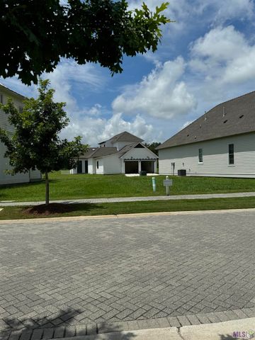 2811 Pointe-marie Dr, Baton Rouge, LA 70820