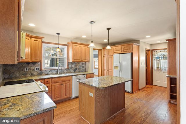 421 LEES AVE, Collingswood, NJ 08108