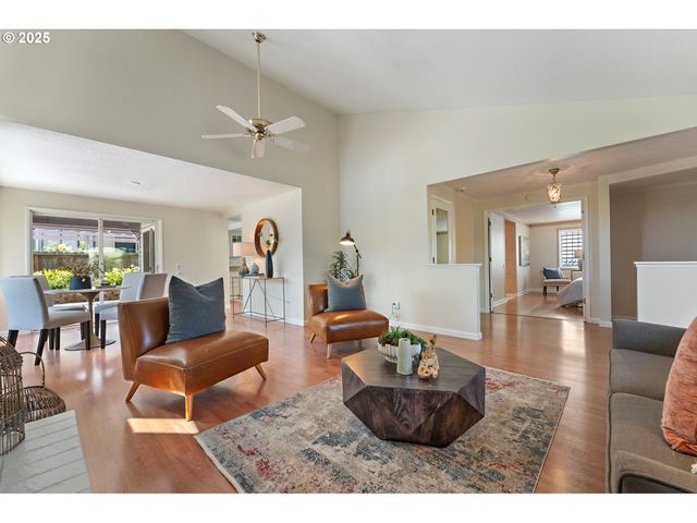 14868 Ne THOMPSON Ct, Portland, OR 97230