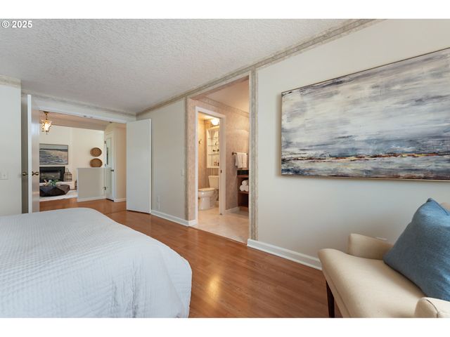 14868 Ne THOMPSON Ct, Portland, OR 97230